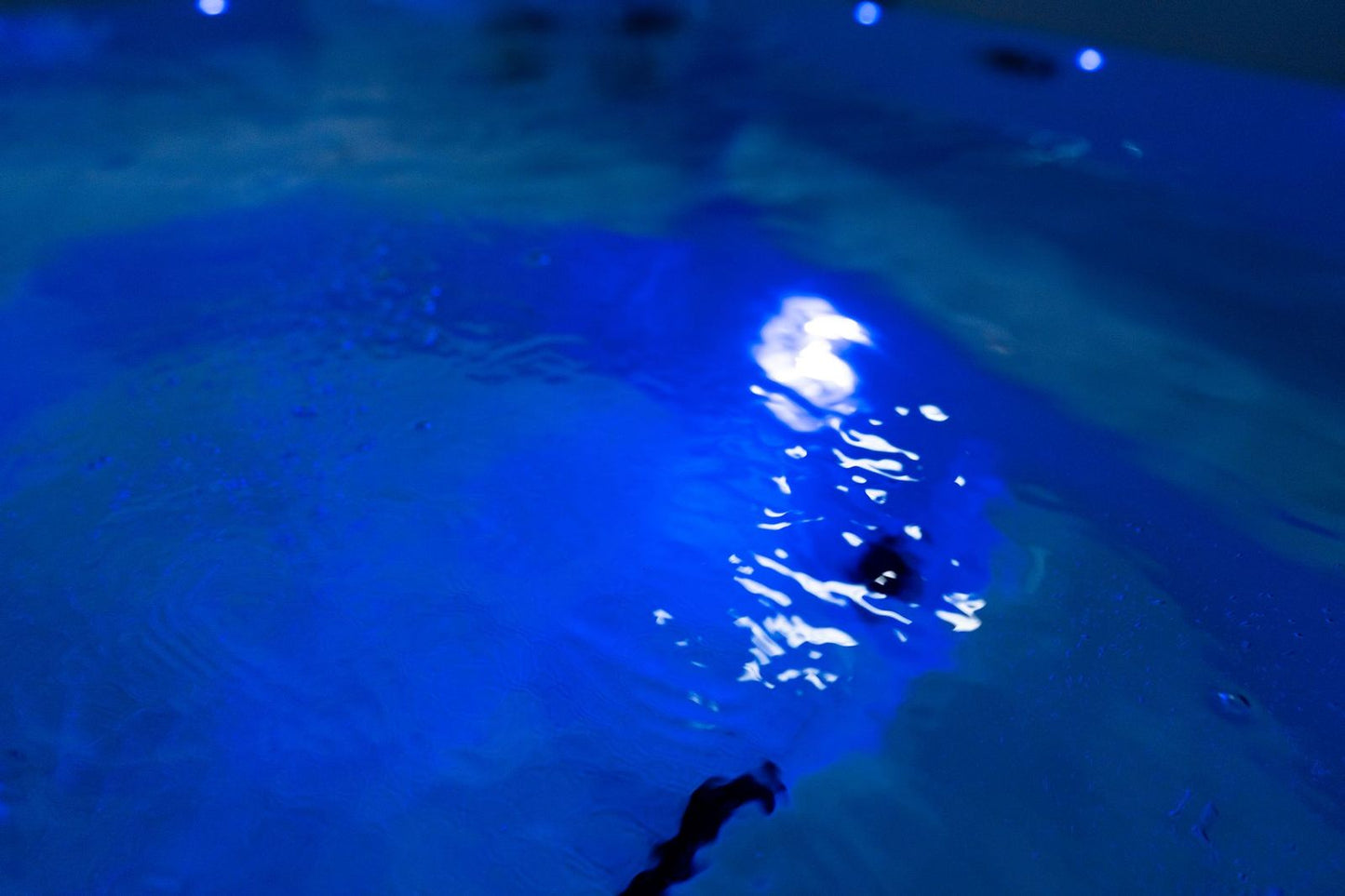 Superior Wellness  OR2507 7 Person Luxury Spa Hot Tub