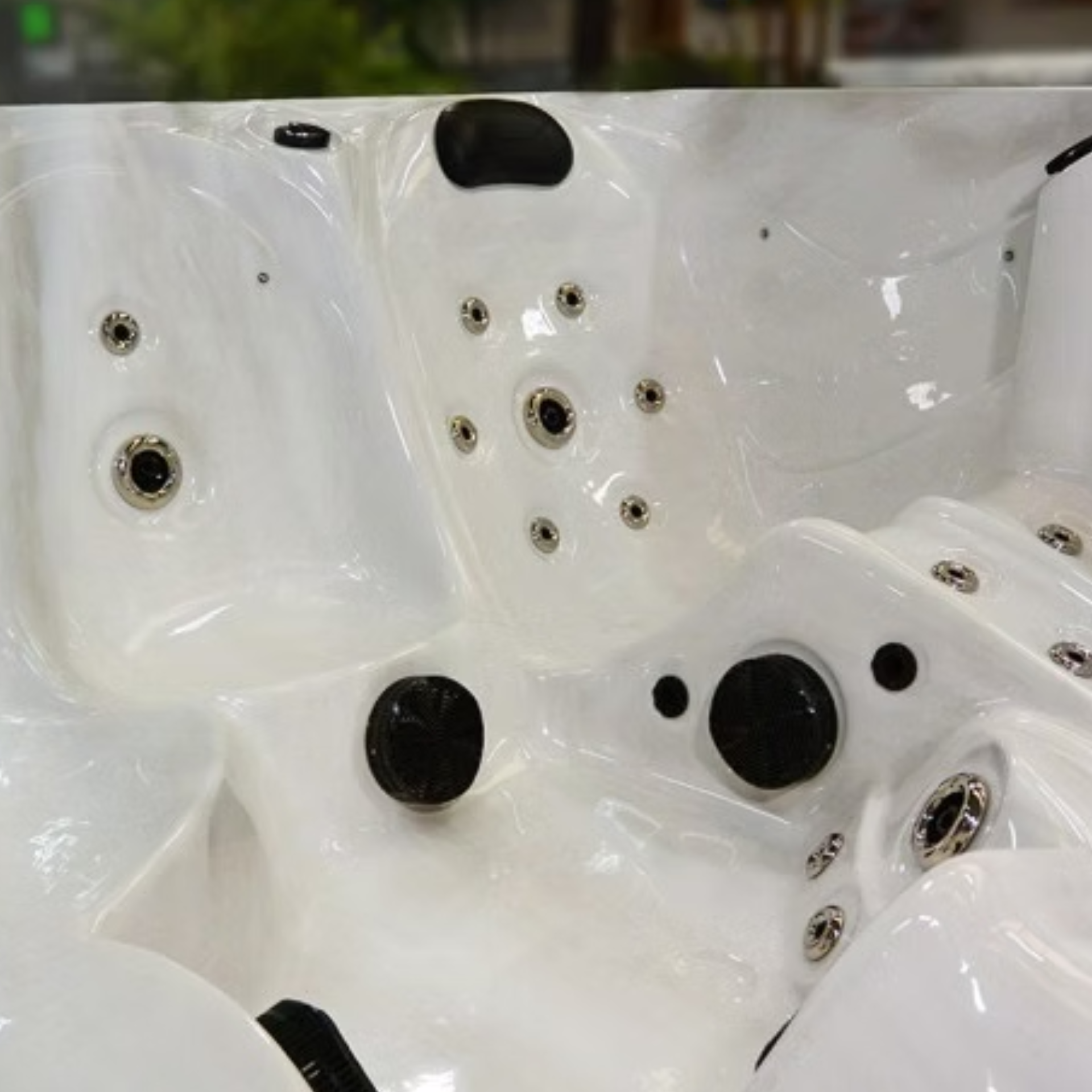 Hallboro HydroZen 5 Person Hot Tub - My Store