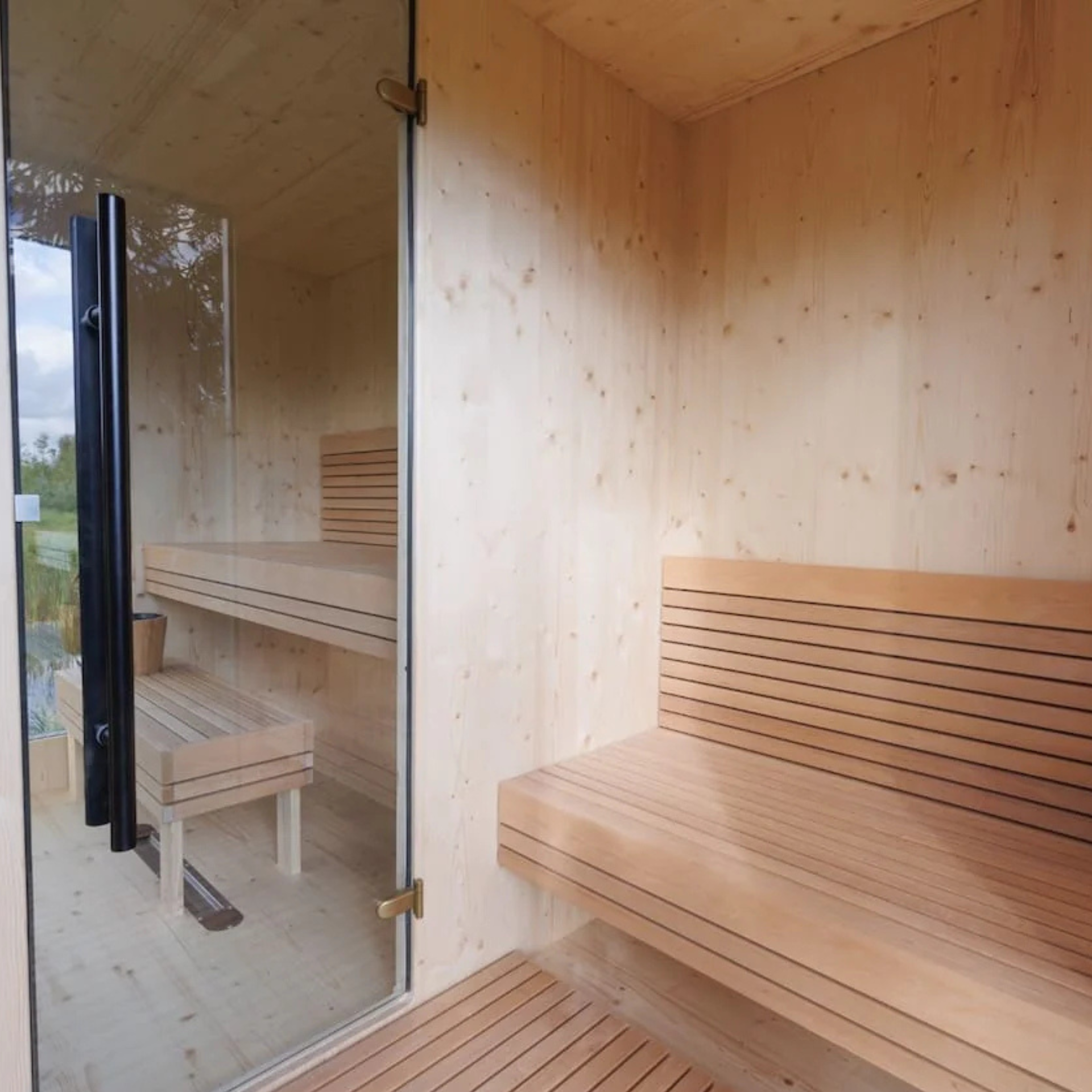 Genevas Zermatt 5 Person Outdoor Sauna with Changing Room - My Store