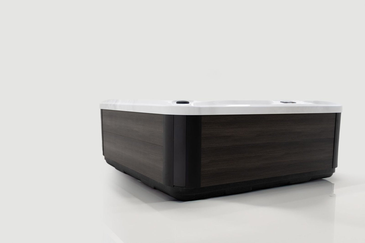 Superior Wellness  OR2507 7 Person Luxury Spa Hot Tub