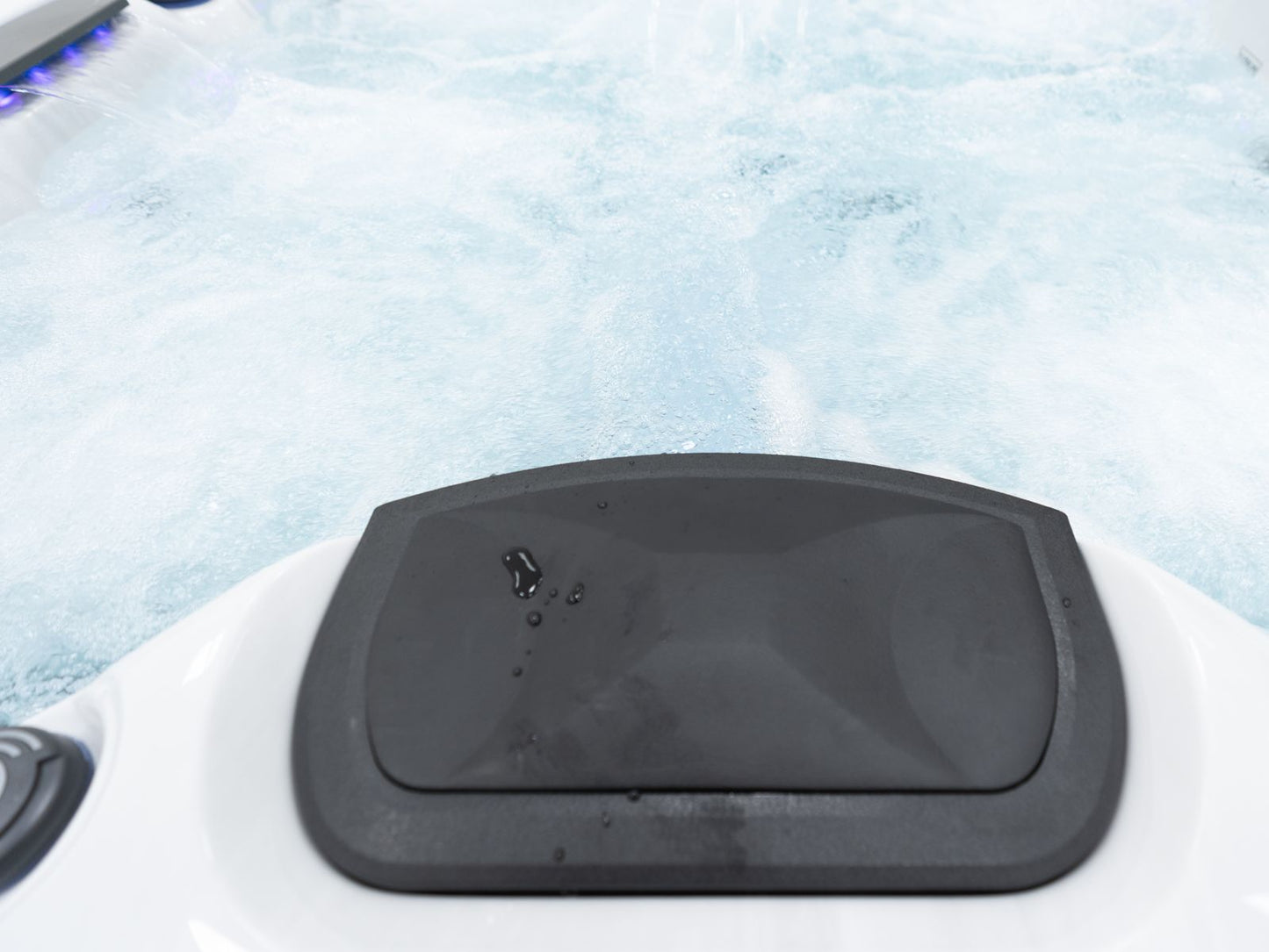 Superior Wellness OR5907 7 Person Luxury Spa Hot Tub