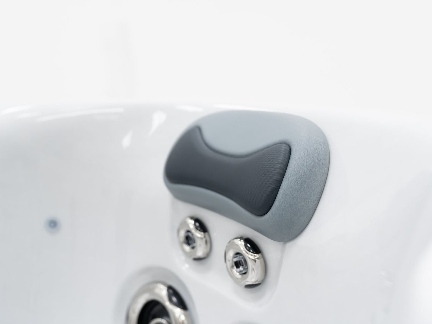 Superior Wellness OR5907 7 Person Luxury Spa Hot Tub