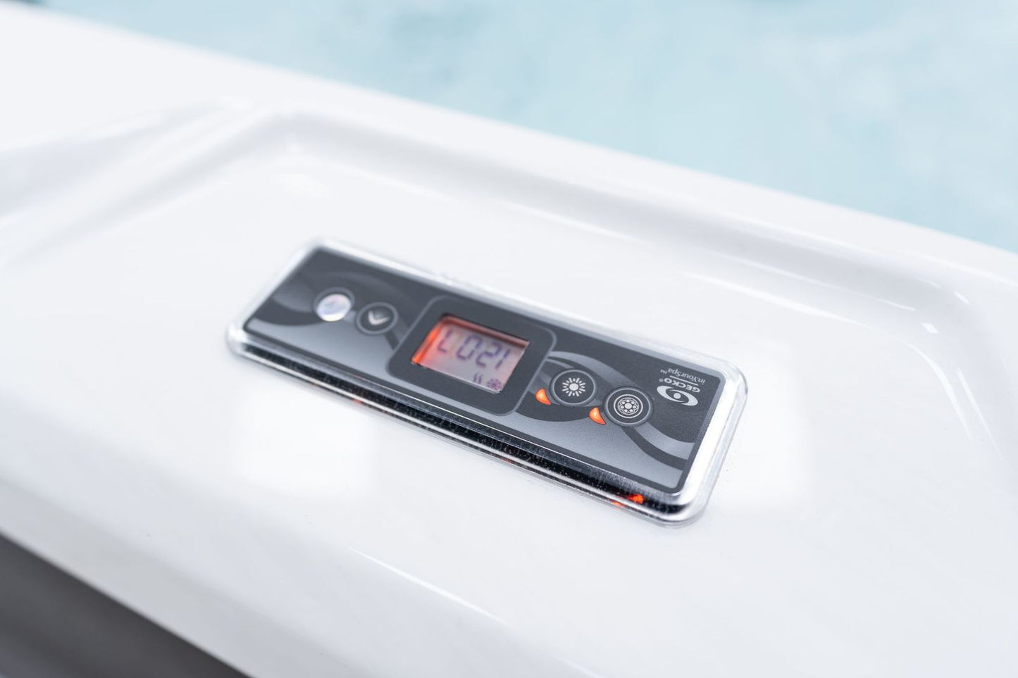 Superior Wellness  OR2507 7 Person Luxury Spa Hot Tub