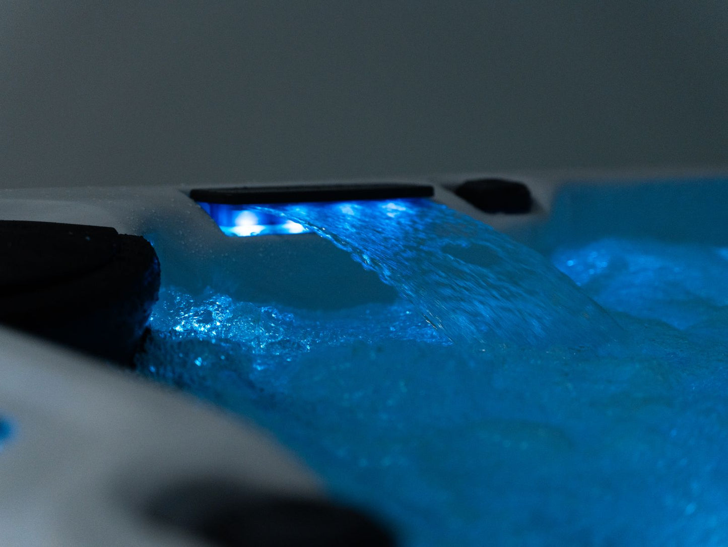 Superior Wellness OR7523 5 Person Luxury Spa Hot Tub