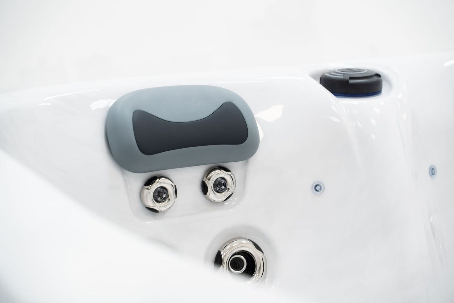 Superior Wellness OR2612 3 Person Luxury Hot Tub