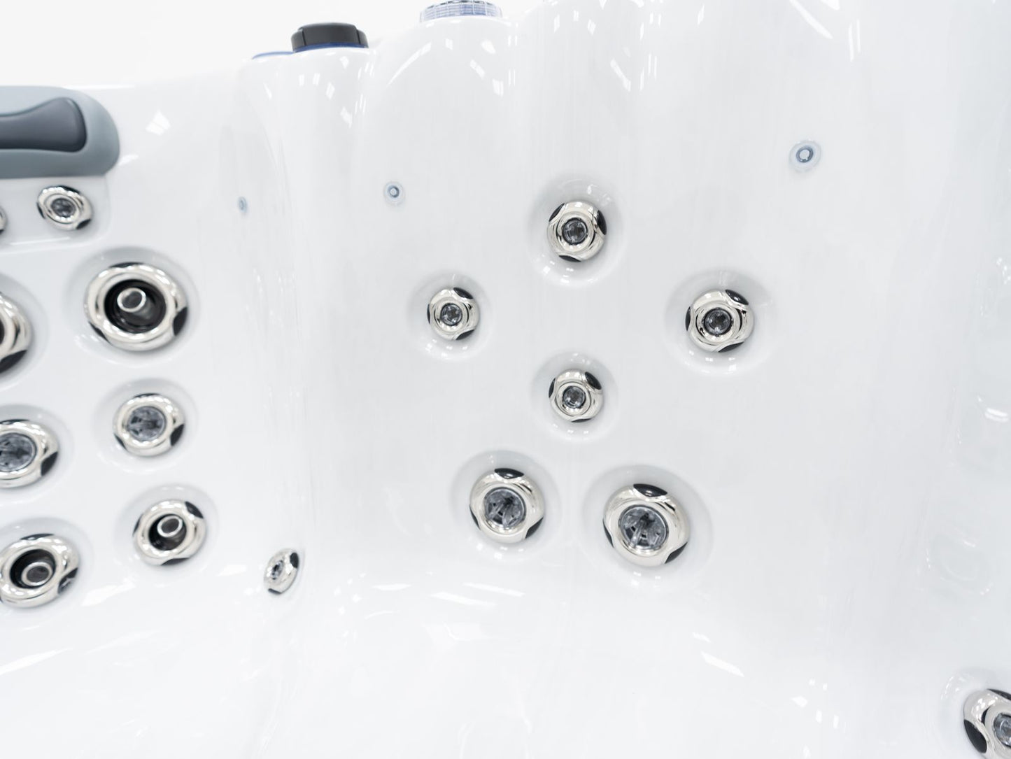 Superior Wellness OR5907 7 Person Luxury Spa Hot Tub